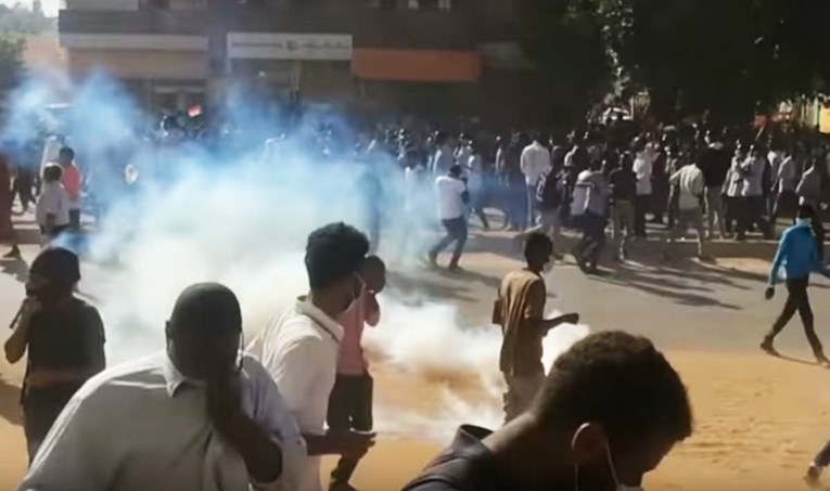 SAD i dalje pregovara sa Sudanom, unatoč mučenjima u "kućama duhova"